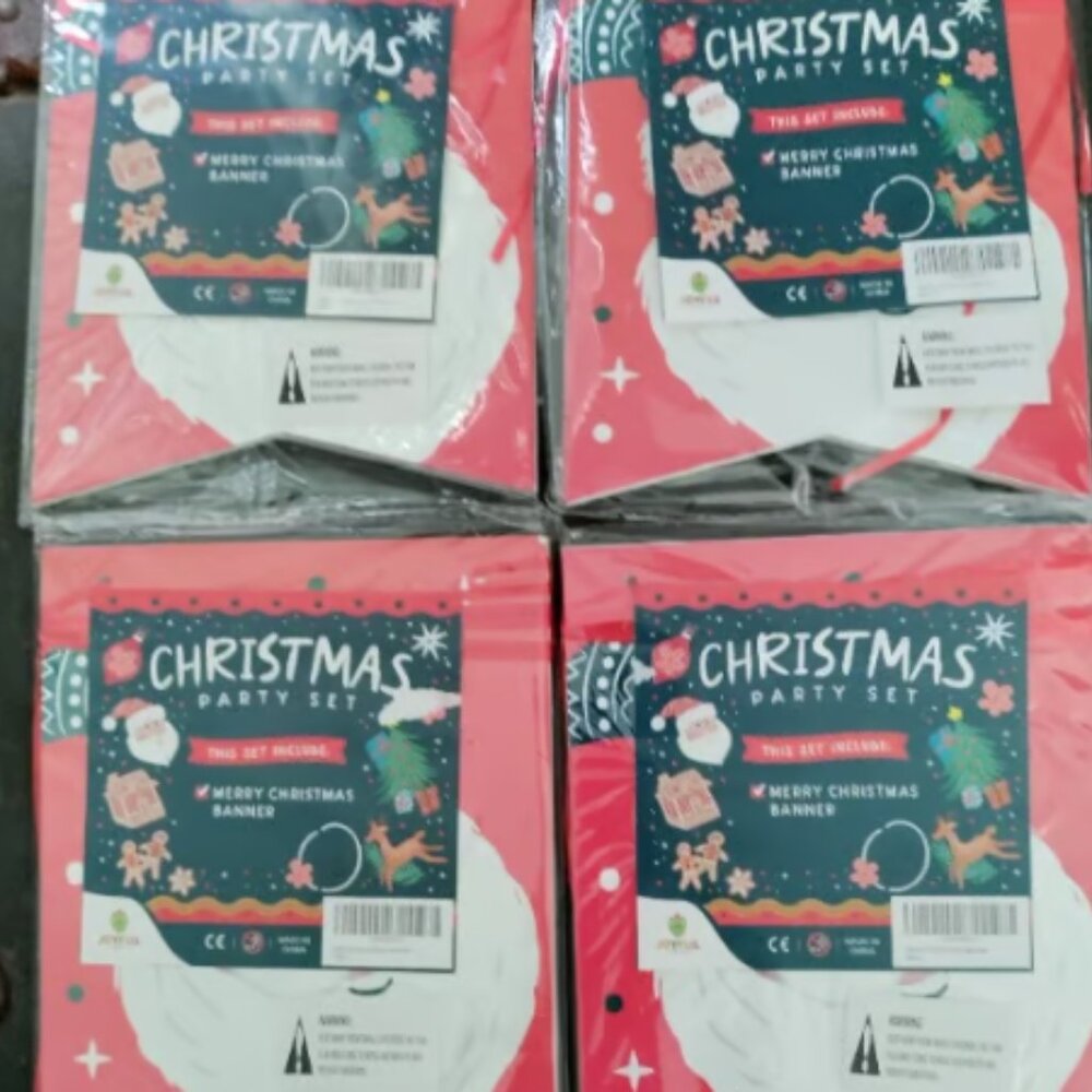 JOYFUL TOYS LOT OF 4 MERRY CHRISTMAS BANNERS - PARTY SET - NEW